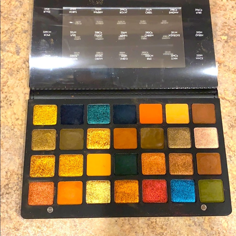 Natasha Denona Metropolis palette